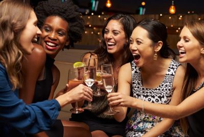 Three Tips to Keep in Mind when Planning a Party at a Bar 