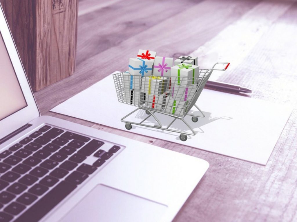 Understand Black Friday Vs. Cyber Monday to Choose Popular Items to Sell