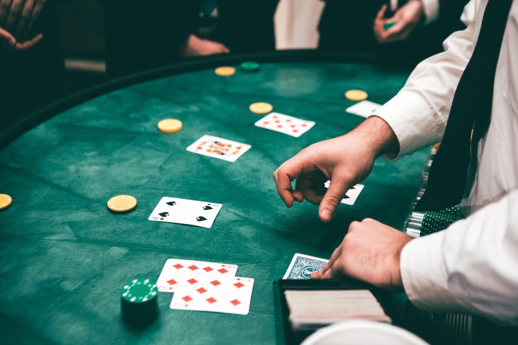 3 useful precautions to consider when gambling via the internet